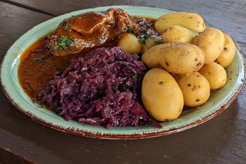Fredys Eck Roulade mit Rotkohl